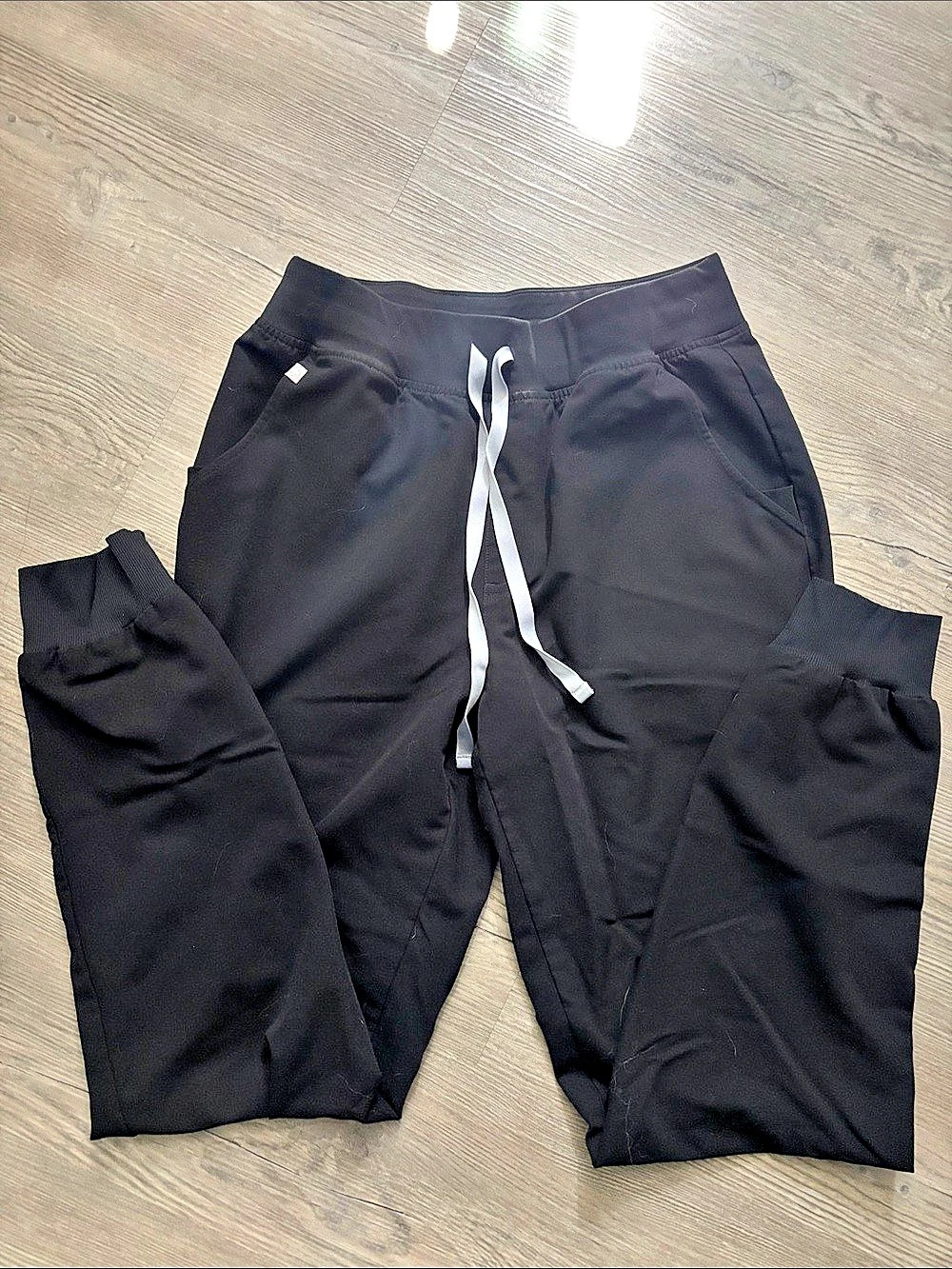 Women’s FIGS Collection Black Jogger Pants Size Medium / Tall Like New